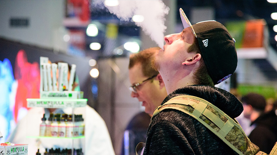 严监管下电子烟第一股成功上市思摩尔市值破1700亿港元